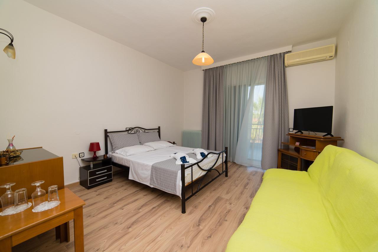Athina Resort Аспровалта Екстер'єр фото